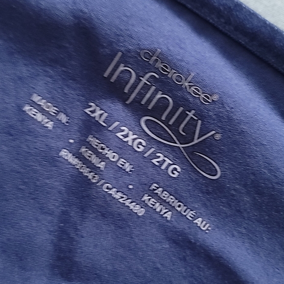 Scrub top bumdle - Picture 2 of 4